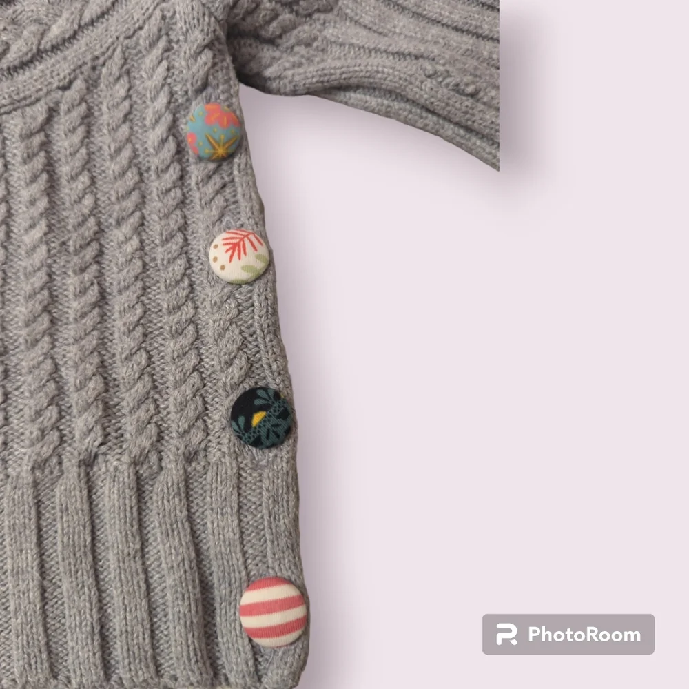 MJ Reece Sweater - Picture 4 of 8